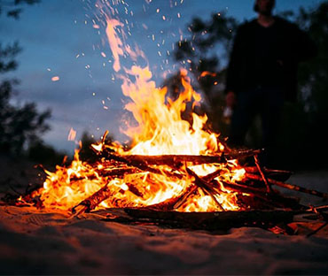 camp fire party